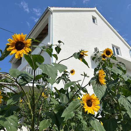 Apartments Nikola Stipisic Хвар Экстерьер фото